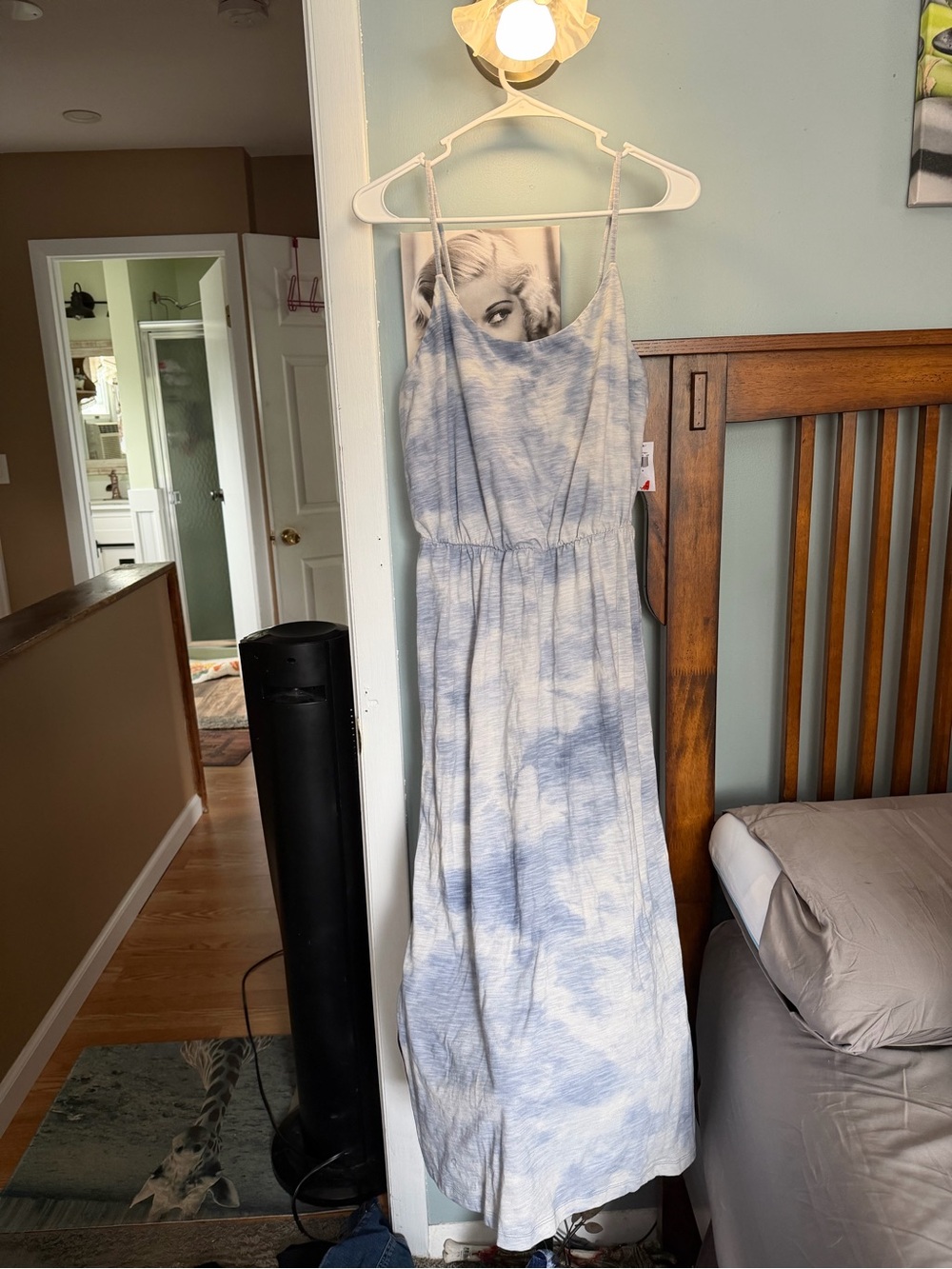 Old Navy Light Blue Tie-Dye Maxi Dress with Spaghetti Straps